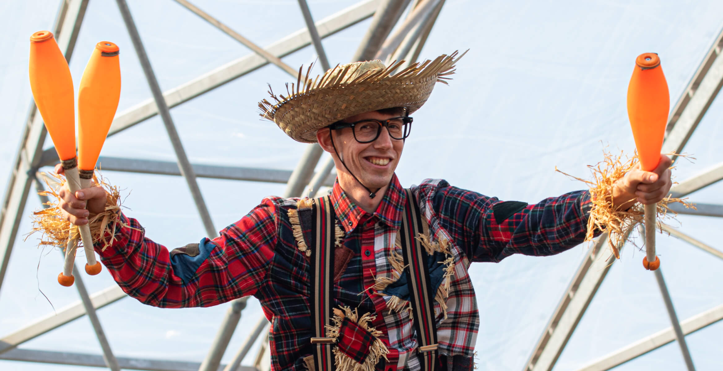 Entertainer entertaining people